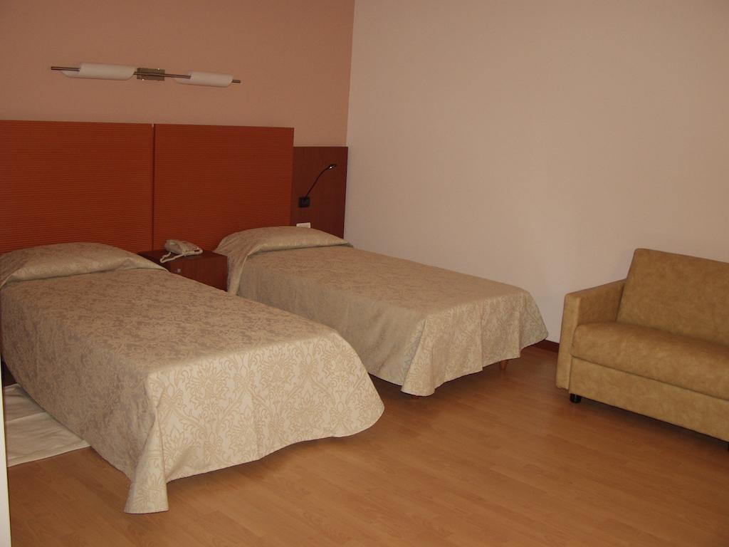 Hotel Mareschi Palace Novara Eksteriør bilde