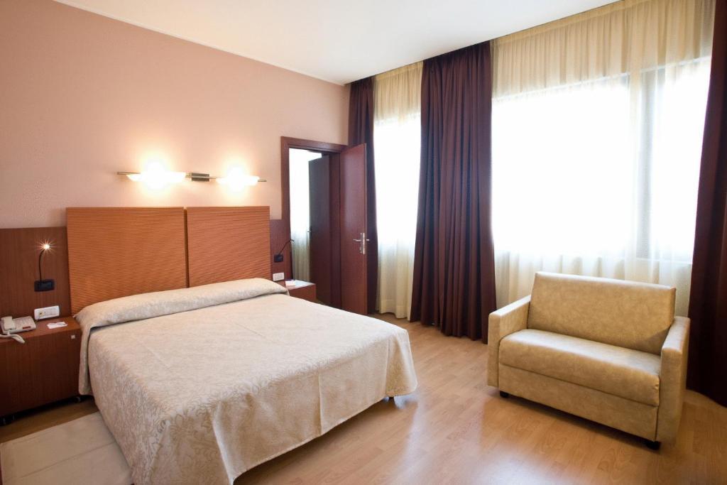 Hotel Mareschi Palace Novara Rom bilde